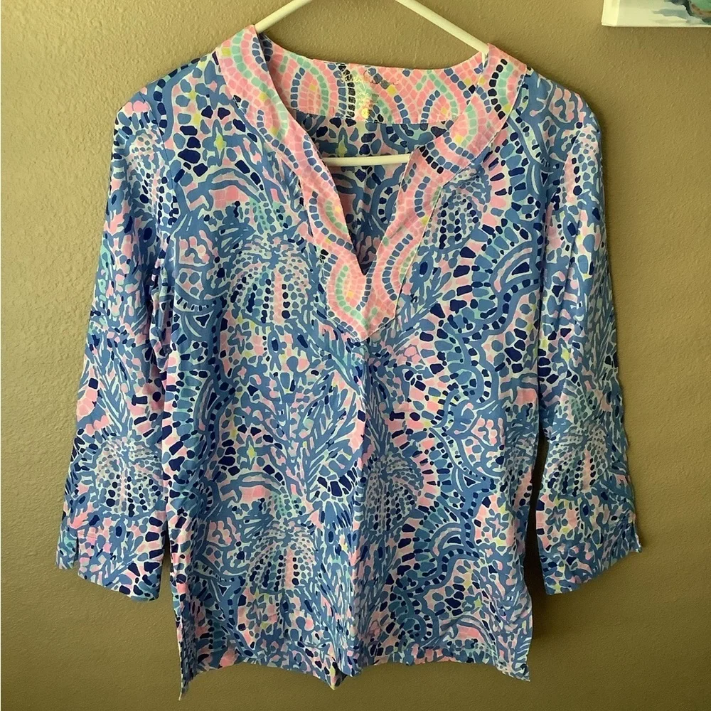 Lilly Pulitzer Amelia Island Tunic in Tic Tac Toe Tile Print, Size XS - Picture 2 of 10